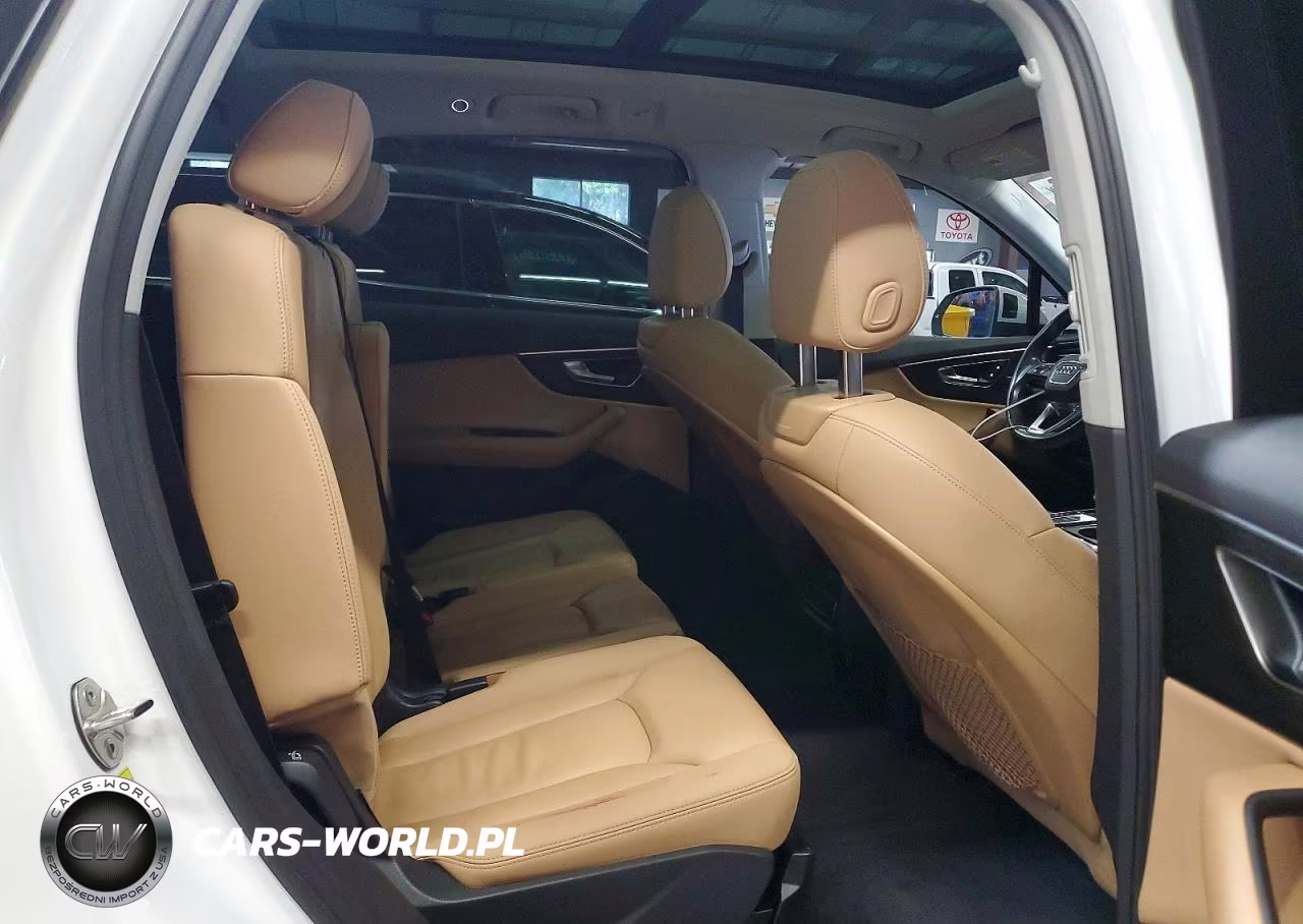 2021 Audi Q7 Premium VIN:WA1AJAF79MD010062 - 11