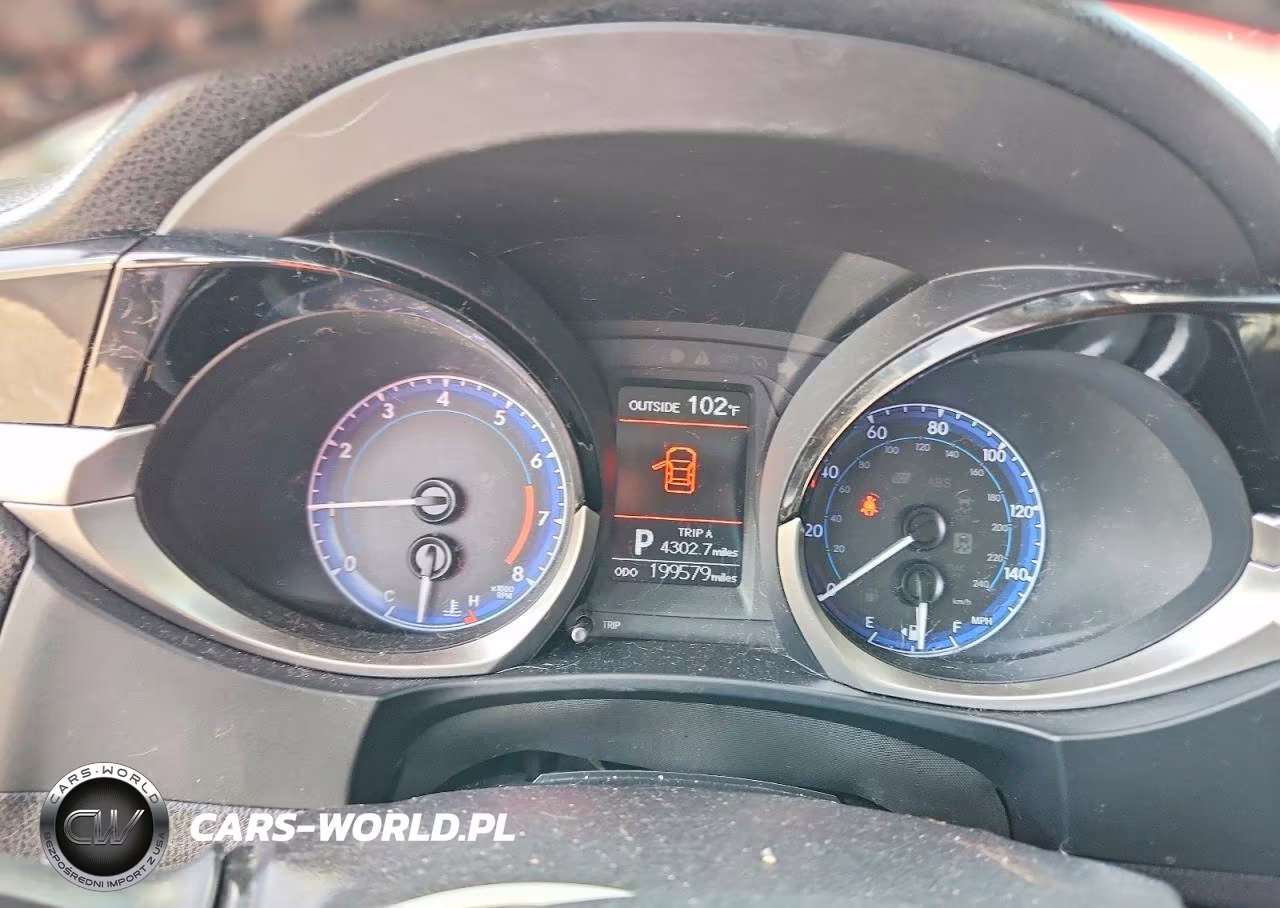 2015 Toyota Corolla S Plus VIN:2T1BURHE0FC256042 - 9