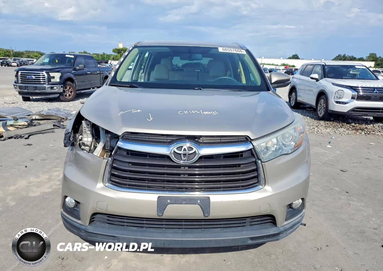 2015 Toyota Highlander Xle VIN:5TDJKRFH8FS112213 - 5