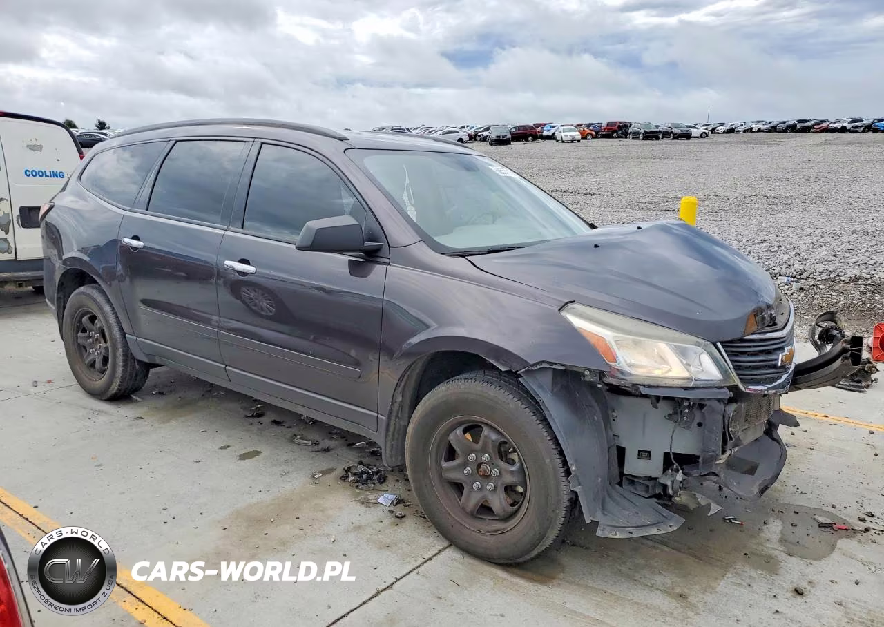 2017 Chevrolet Traverse Ls VIN:1GNKRFKDXHJ264373 - 4