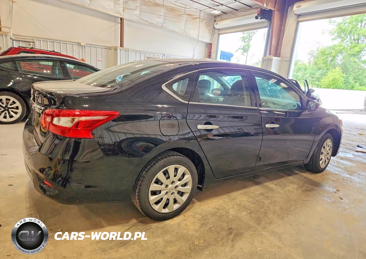 2018 Nissan Sentra S VIN:3N1AB7AP8JY311592 - 3