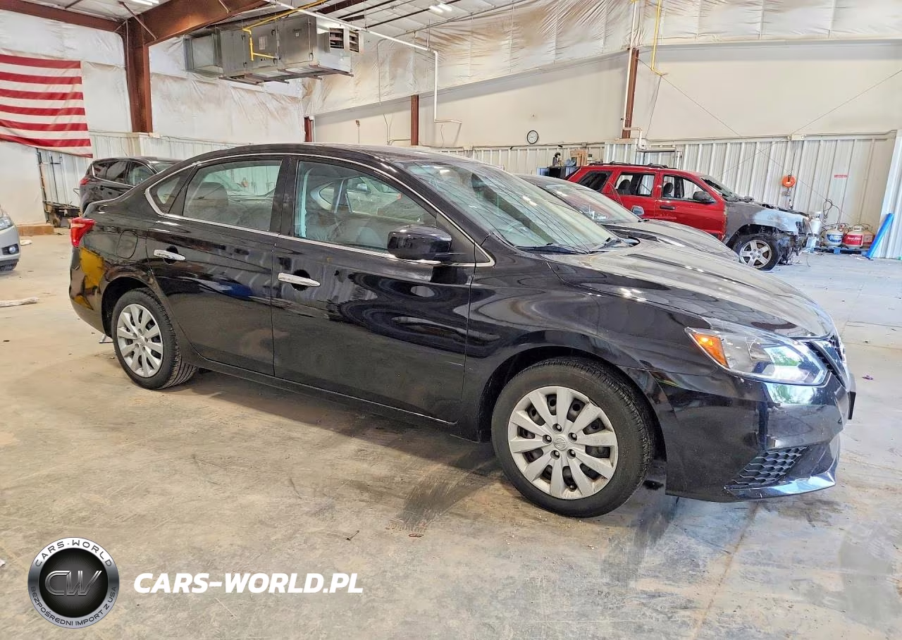 2018 Nissan Sentra S VIN:3N1AB7AP8JY311592 - 4