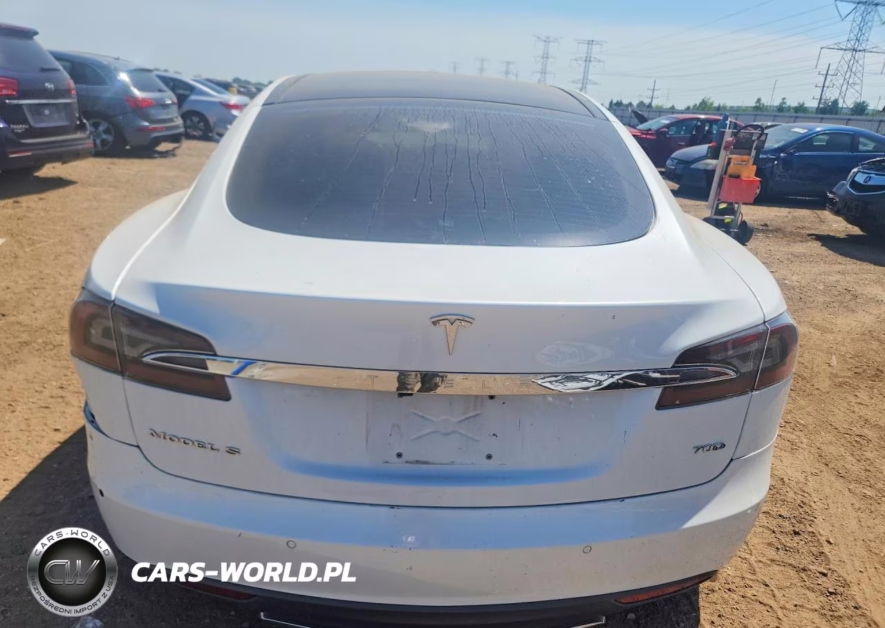 2015 Tesla Model S 70D VIN:5YJSA4S24FF094700 - 6