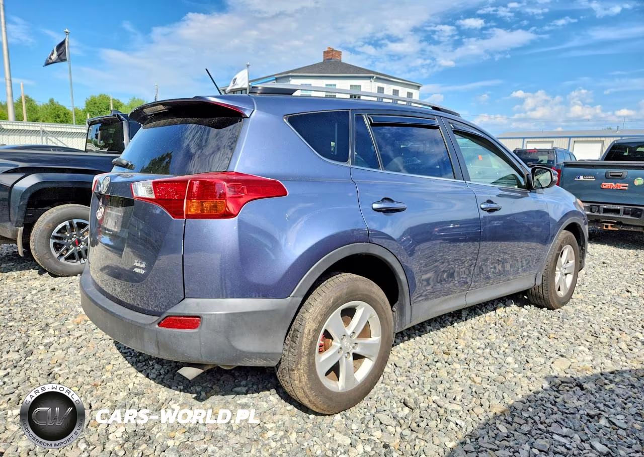 2013 Toyota Rav4 Xle VIN:JTMRFREV8D5020066 - 3