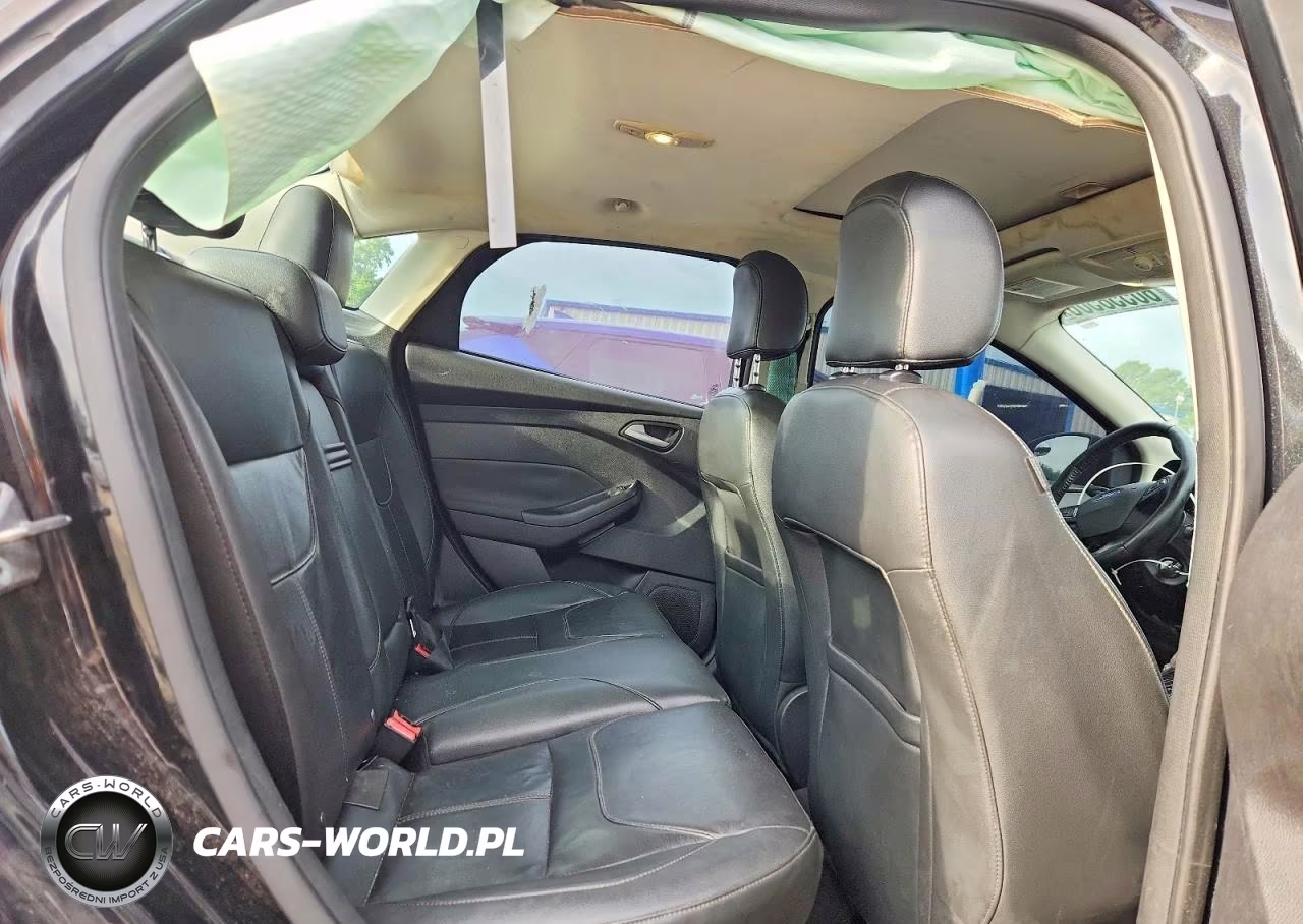 2015 Ford Focus Se VIN:1FADP3F24FL283667 - 10
