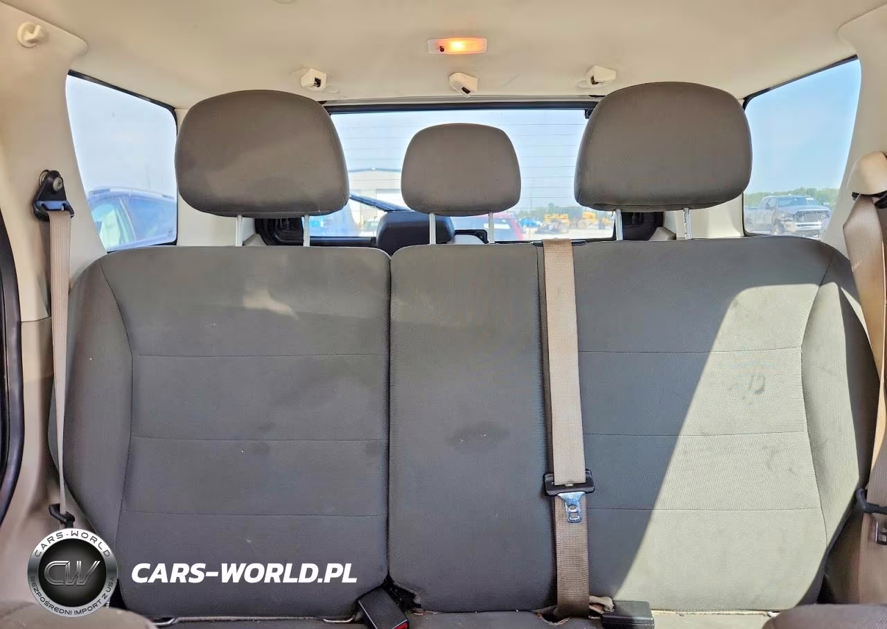2011 Ford Escape Xls VIN:1FMCU0C78BKC61700 - 10