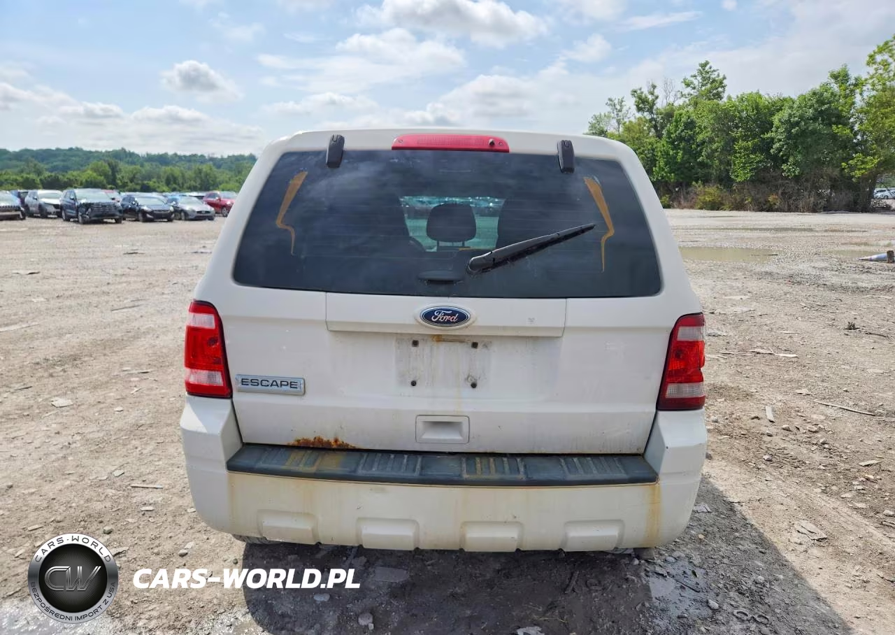 2011 Ford Escape Xls VIN:1FMCU0C78BKC61700 - 6