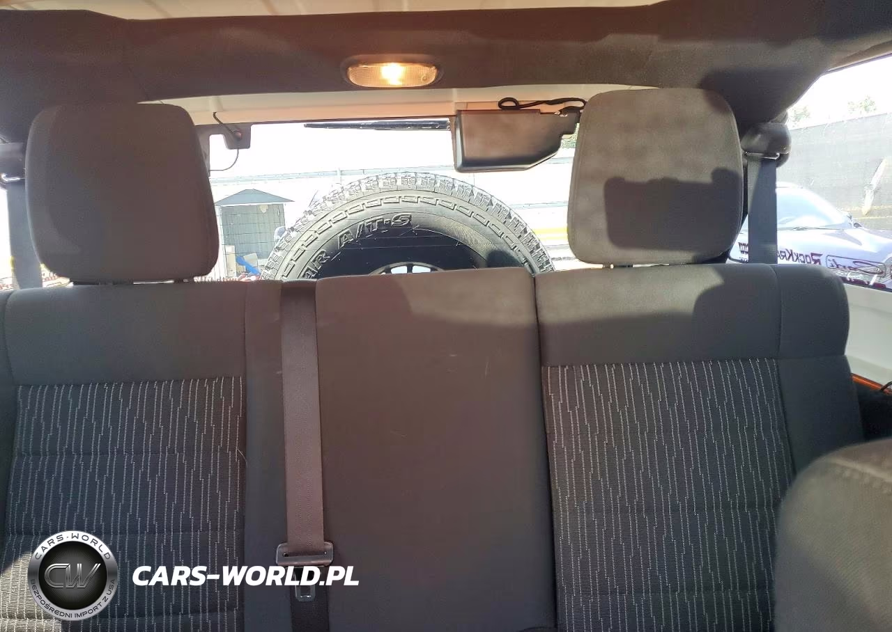 2012 Jeep Wrangler Unlimited Sport VIN:1C4BJWDG9CL214598 - 10