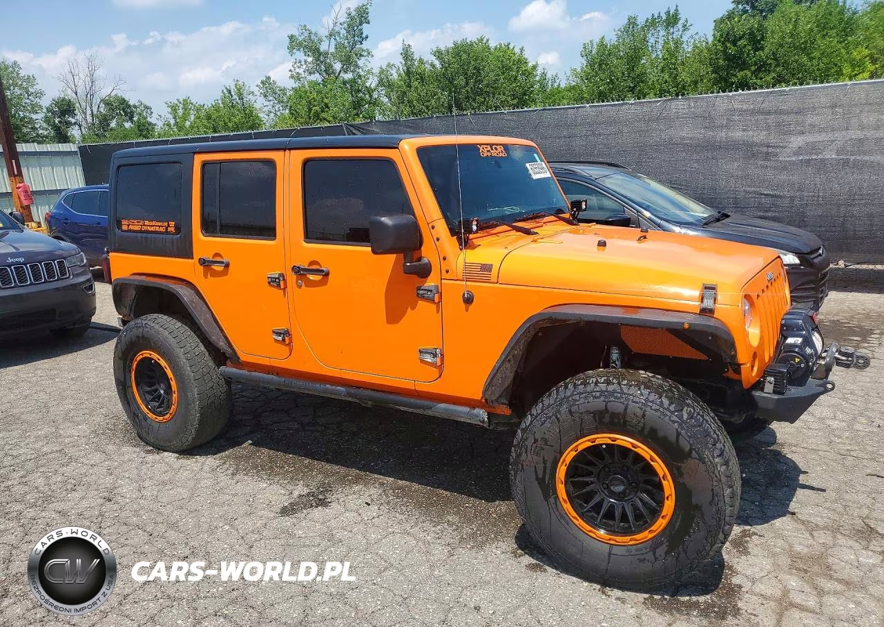 2012 Jeep Wrangler Unlimited Sport VIN:1C4BJWDG9CL214598 - 4