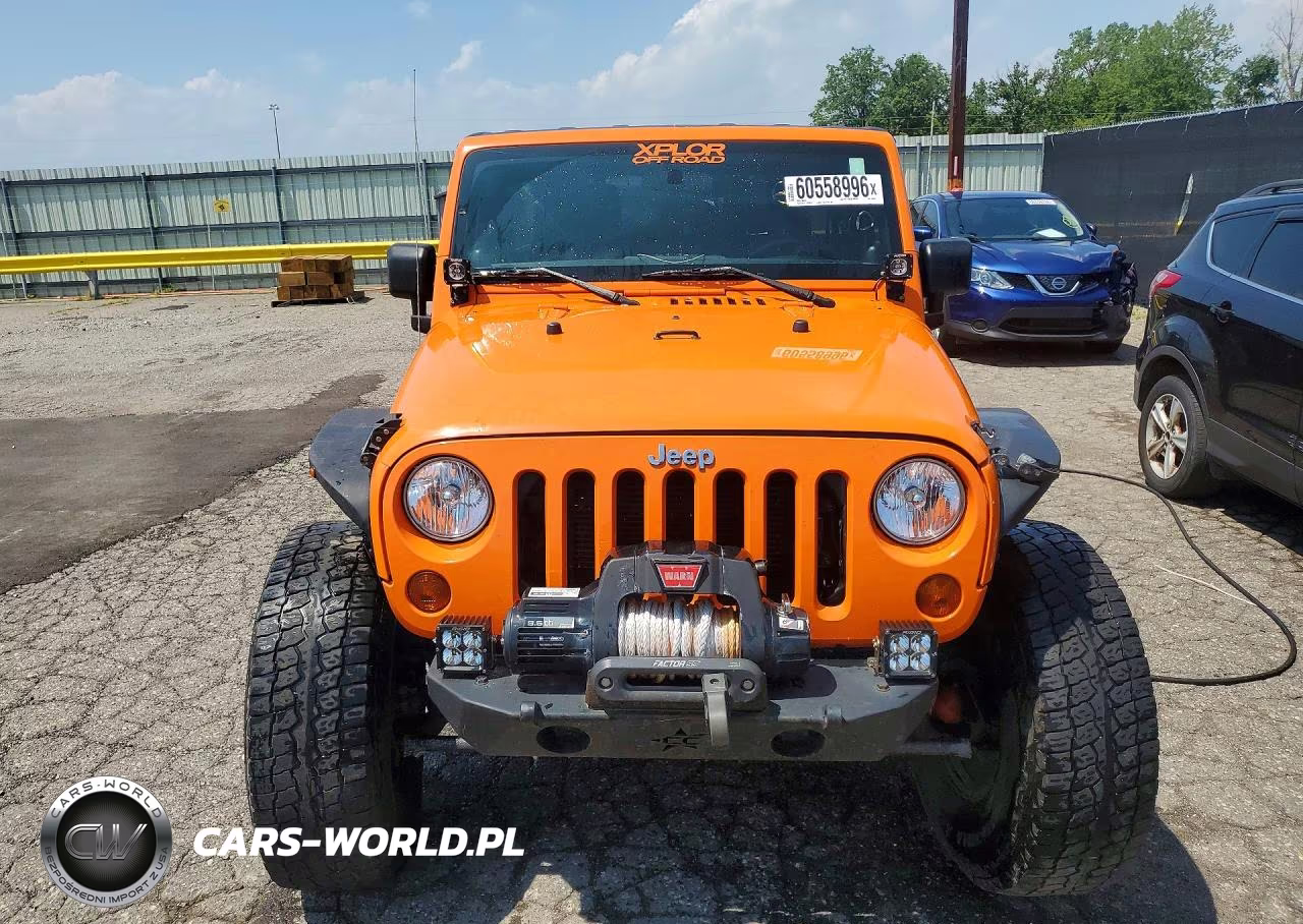2012 Jeep Wrangler Unlimited Sport VIN:1C4BJWDG9CL214598 - 5