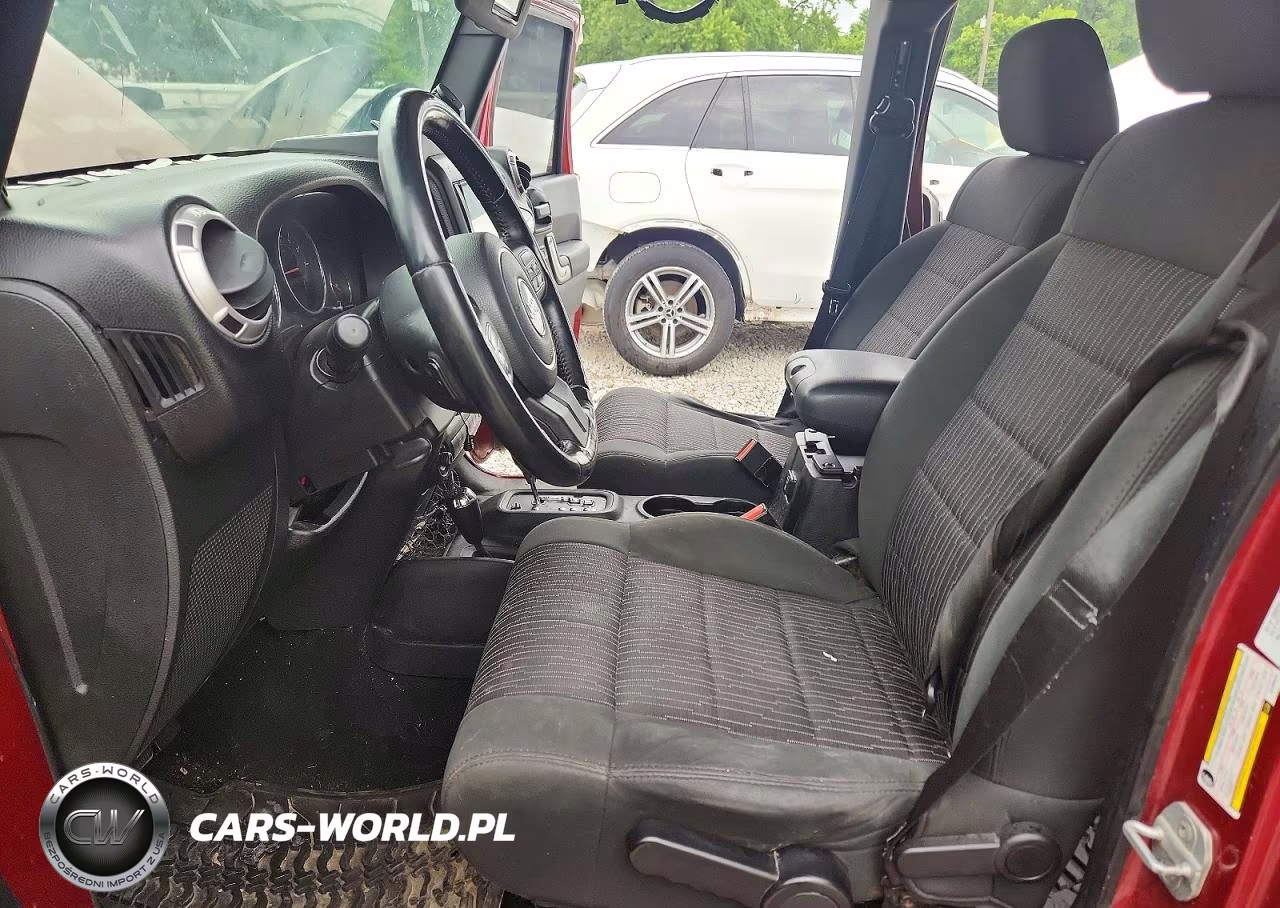 2012 Jeep Wrangler Unlimited Sahara VIN:1C4BJWEG8CL202019 - 7