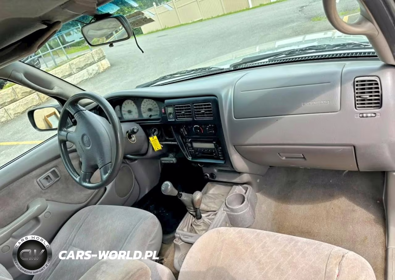 2004 Toyota Tacoma Xtracab VIN:5TEWM72N74Z399611 - 8
