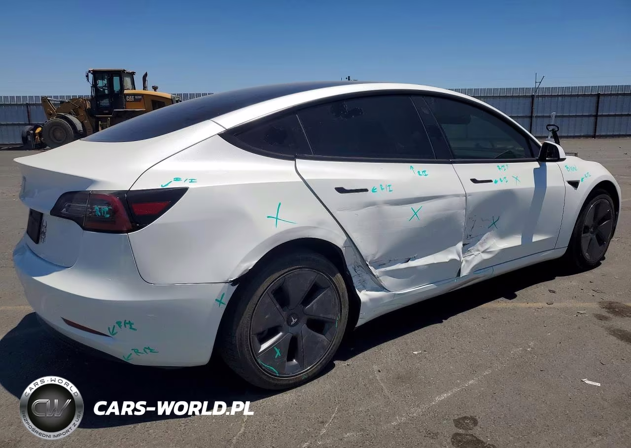 2023 Tesla Model 3 VIN:5YJ3E1EA2PF562791 - 3