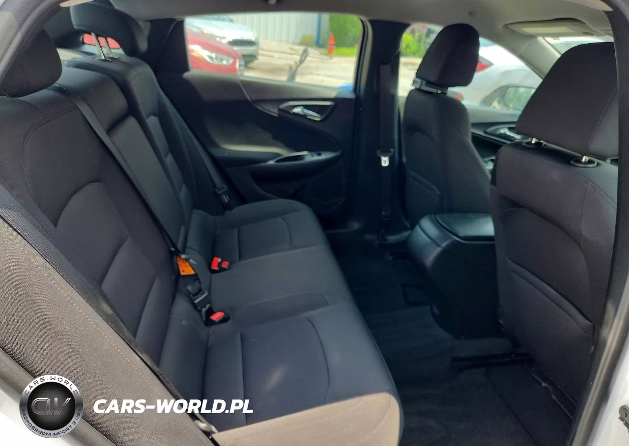 2018 Chevrolet Malibu Ls VIN:1G1ZB5ST2JF176917 - 10