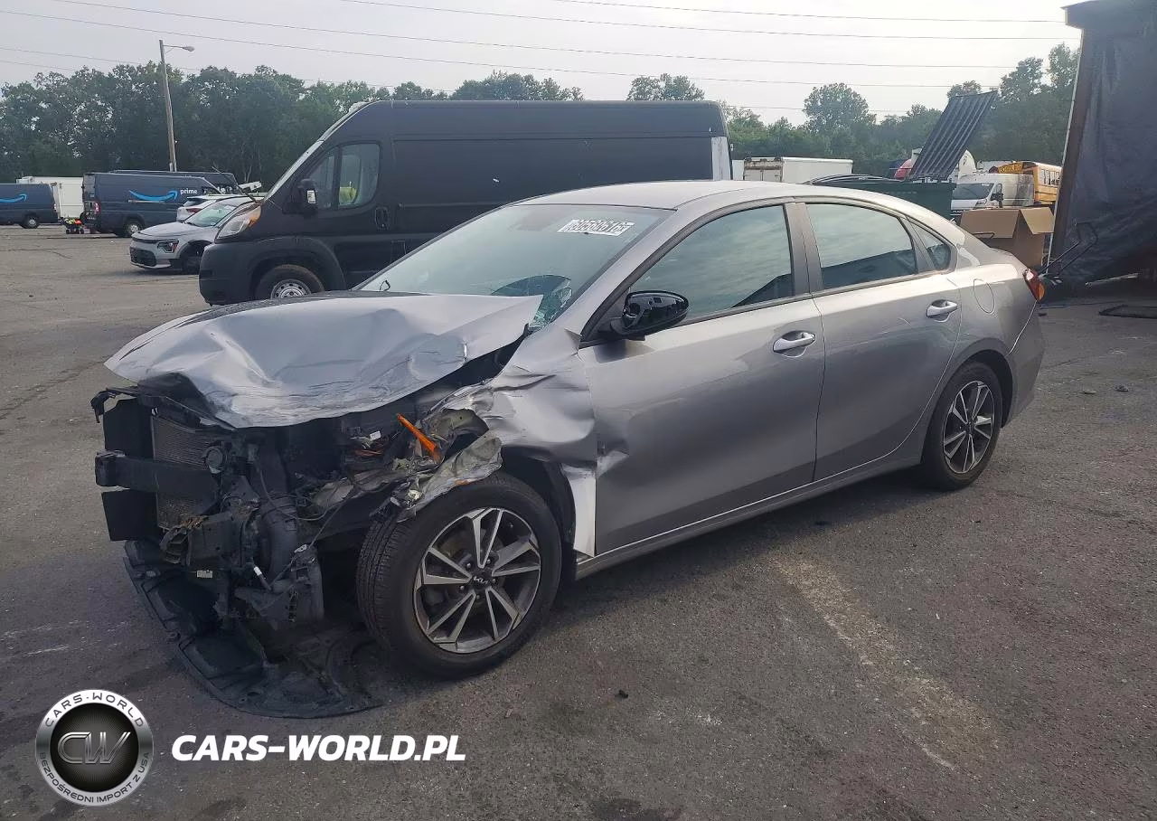 2023 Kia Forte Lxs – zdjęcie 1 z 13