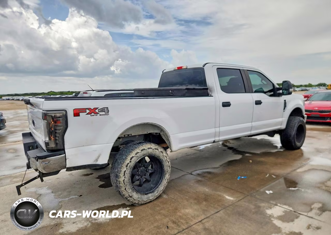 2019 Ford F250 Super Duty VIN:1FT7W2B62KEC76776 - 3