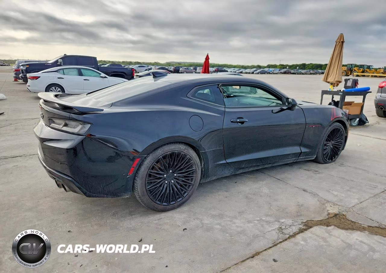 2018 Chevrolet Camaro Ss VIN:1G1FH1R71J0146409 - 3
