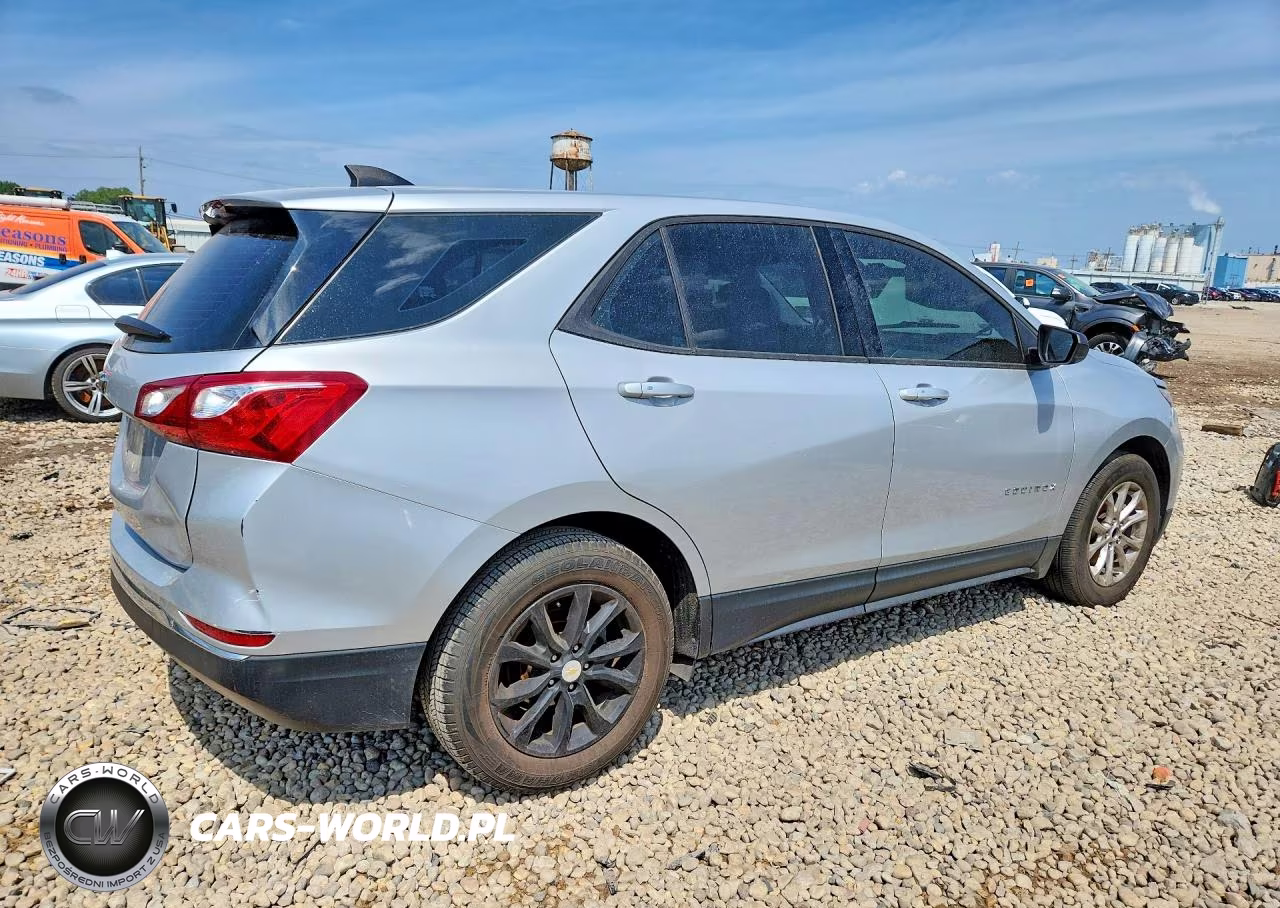 2018 Chevrolet Equinox Ls VIN:2GNAXHEV5J6225114 - 3