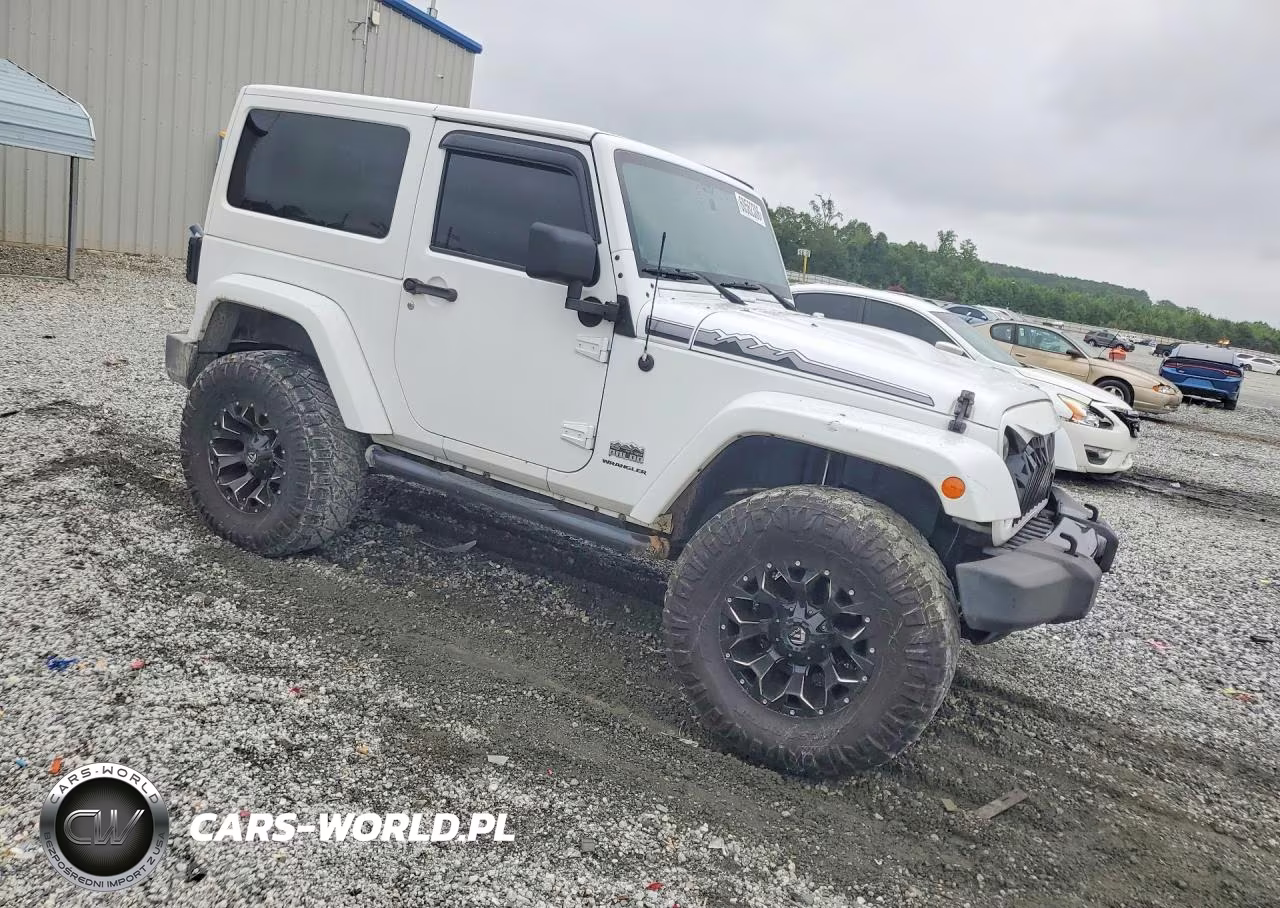 2014 Jeep Wrangler Sahara VIN:1C4AJWBG2EL238940 - 4