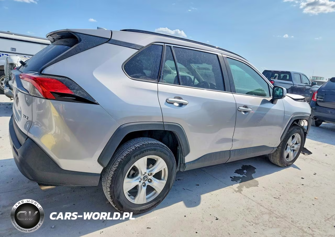 2020 Toyota Rav4 Xle VIN:2T3W1RFV8LC041007 - 3