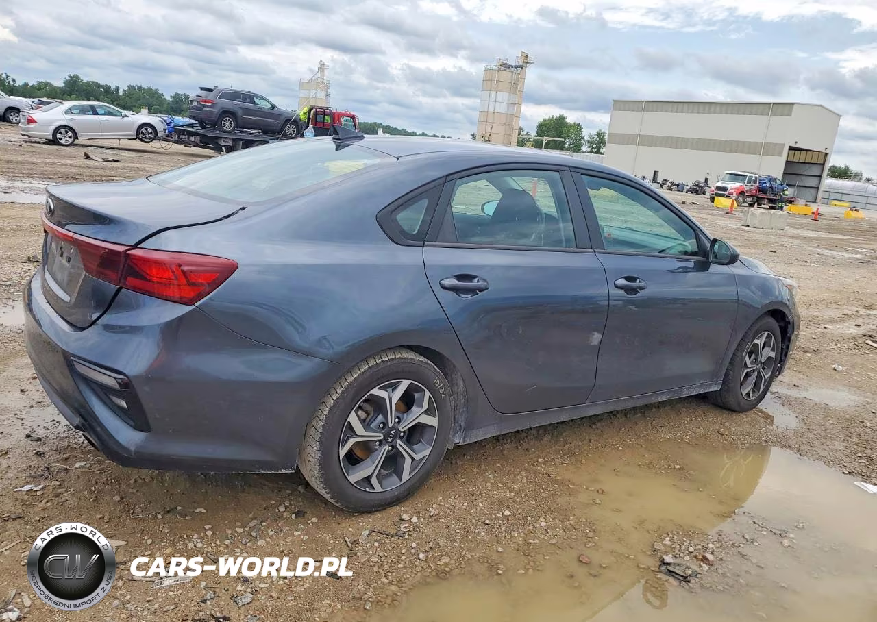 2020 Kia Forte Lxs VIN:3KPF24AD0LE212986 - 3