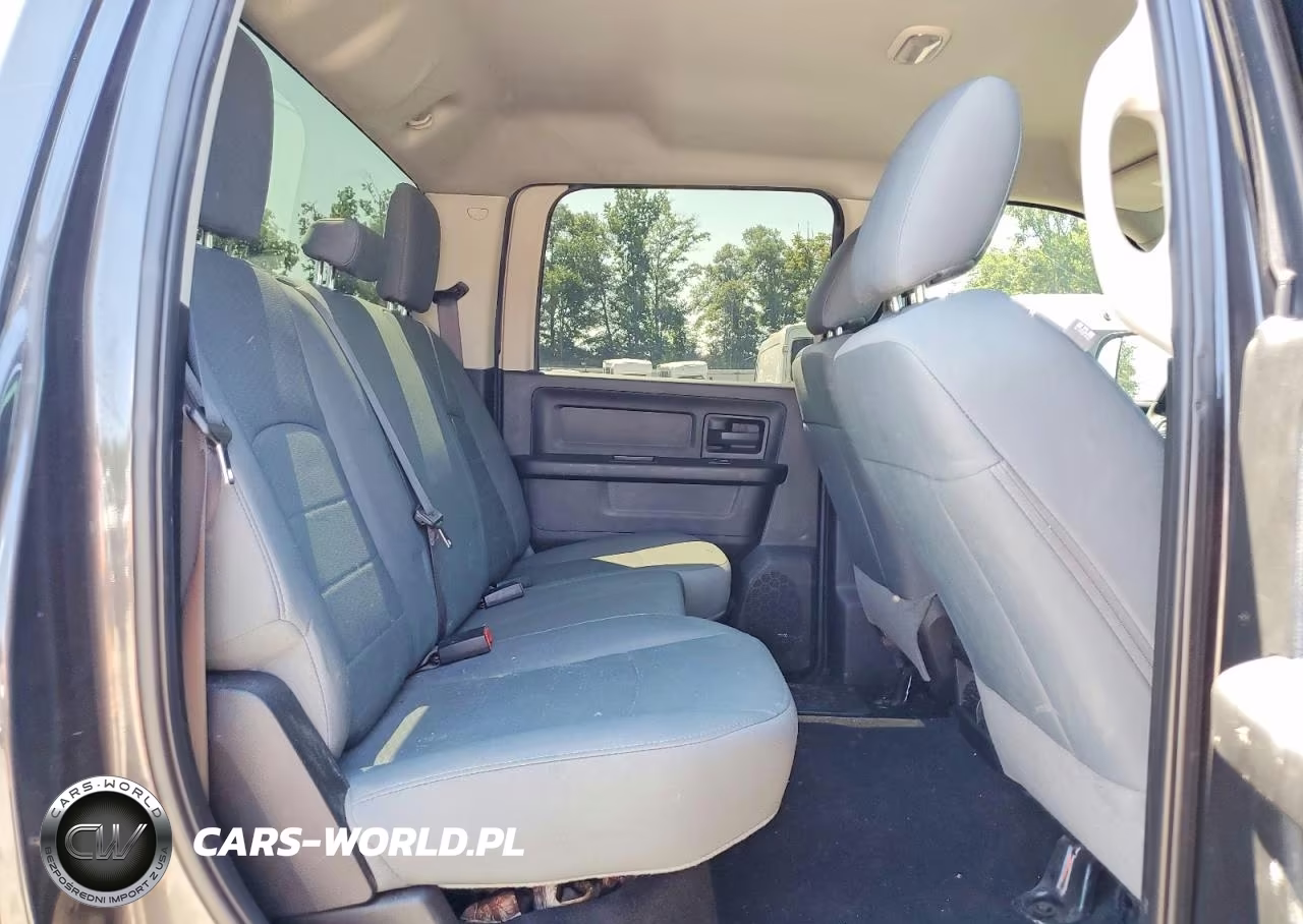 2018 Ram 2500 St VIN:3C6UR5CL0JG378799 - 10