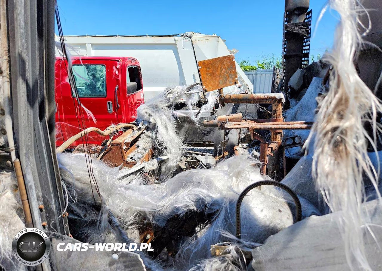 2010 Kenworth T370 Dump Truck VIN:2NKHHN7X0AM264561 - 8
