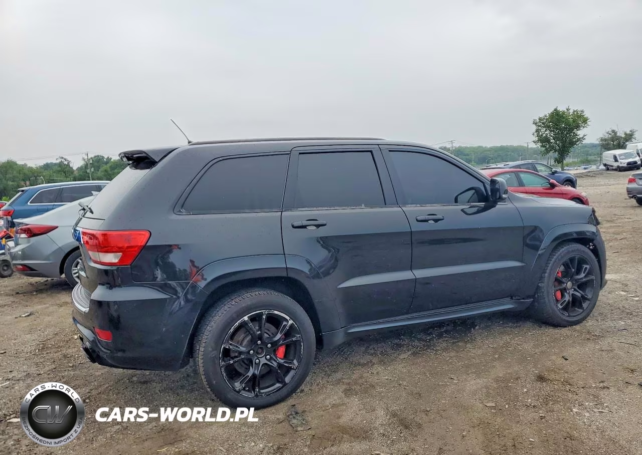 2012 Jeep Grand Cherokee Srt-8 VIN:1C4RJFDJ4CC352088 - 3