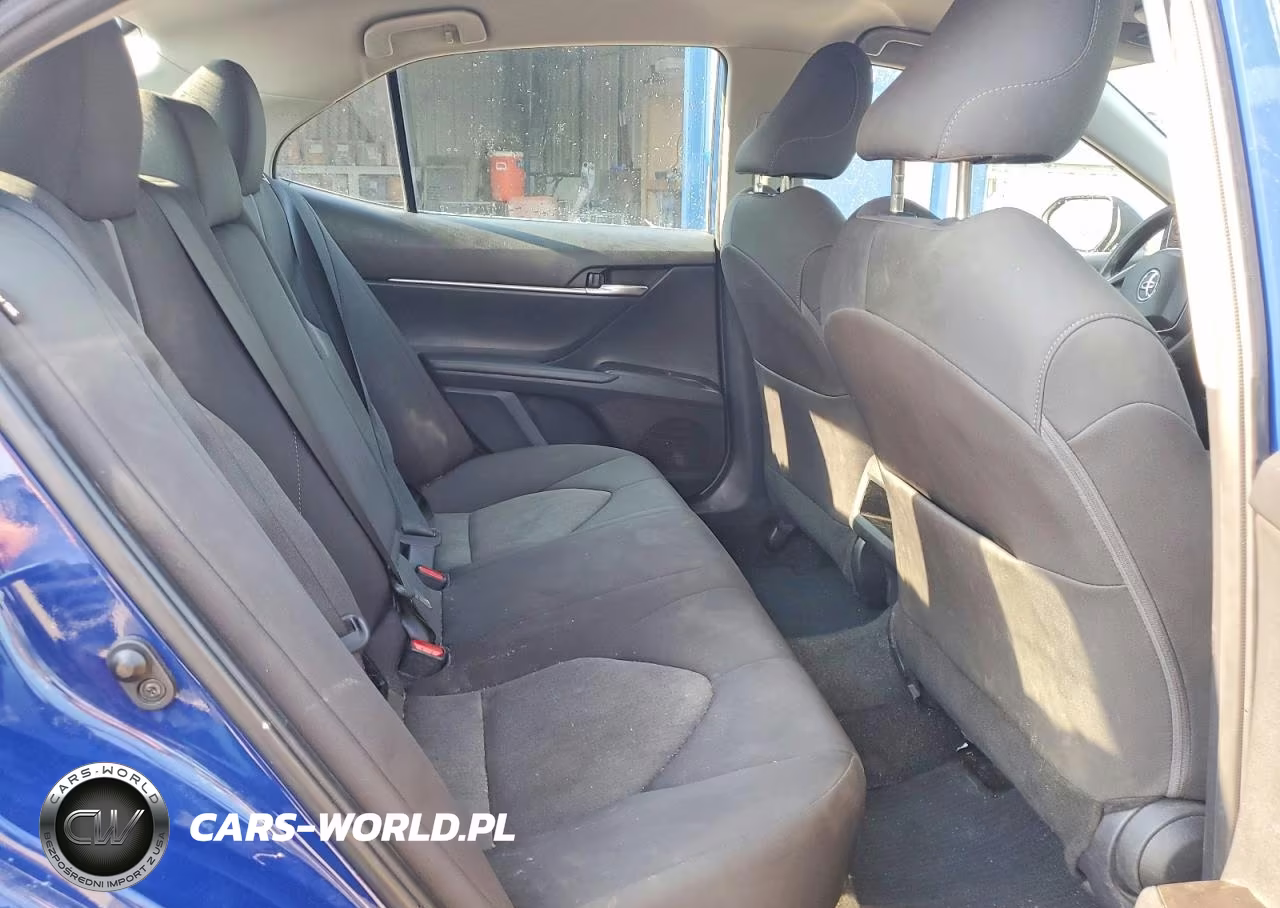 2024 Toyota Camry Le VIN:4T1C11AKXRU216794 - 10