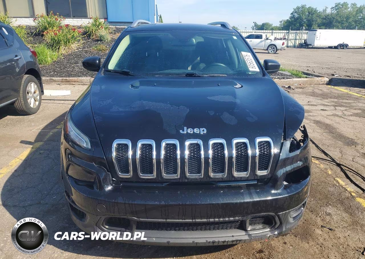 2015 Jeep Cherokee Sport VIN:1C4PJLAB7FW620587 - 5