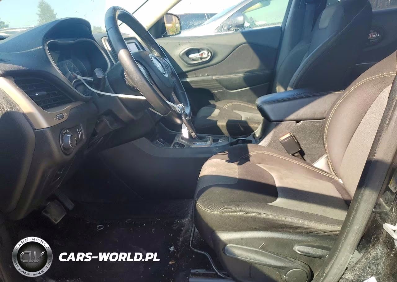 2015 Jeep Cherokee Sport VIN:1C4PJLAB7FW620587 - 7