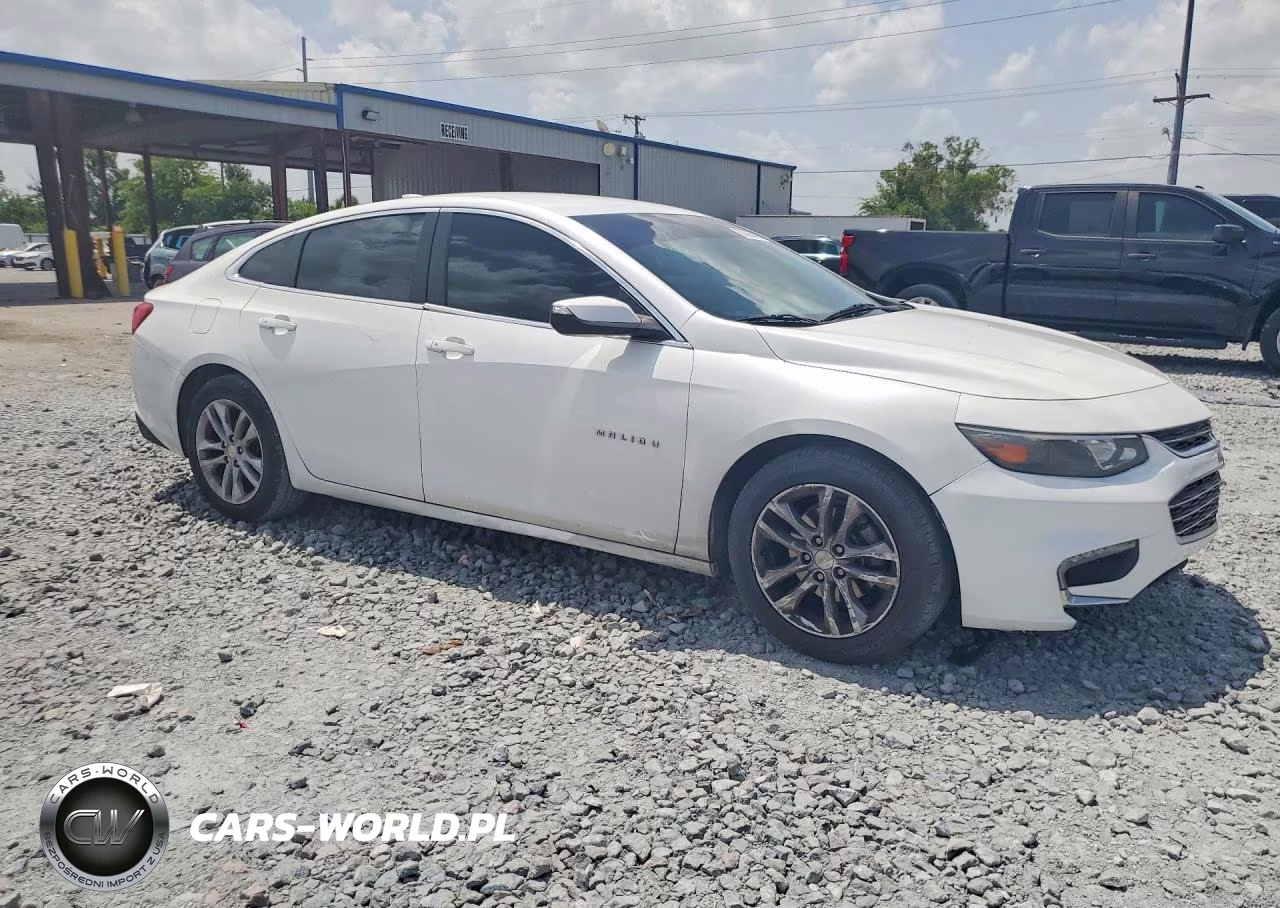 2016 Chevrolet Malibu Lt VIN:1G1ZE5ST7GF253345 - 4