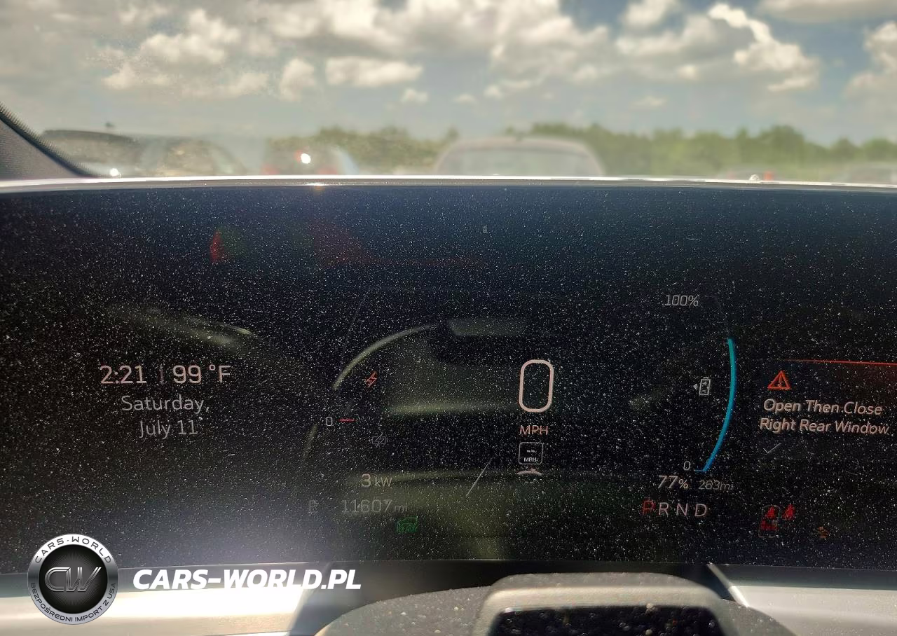 2024 Cadillac Lyriq Luxury VIN:1GYKPSRK4RZ118253 - 9