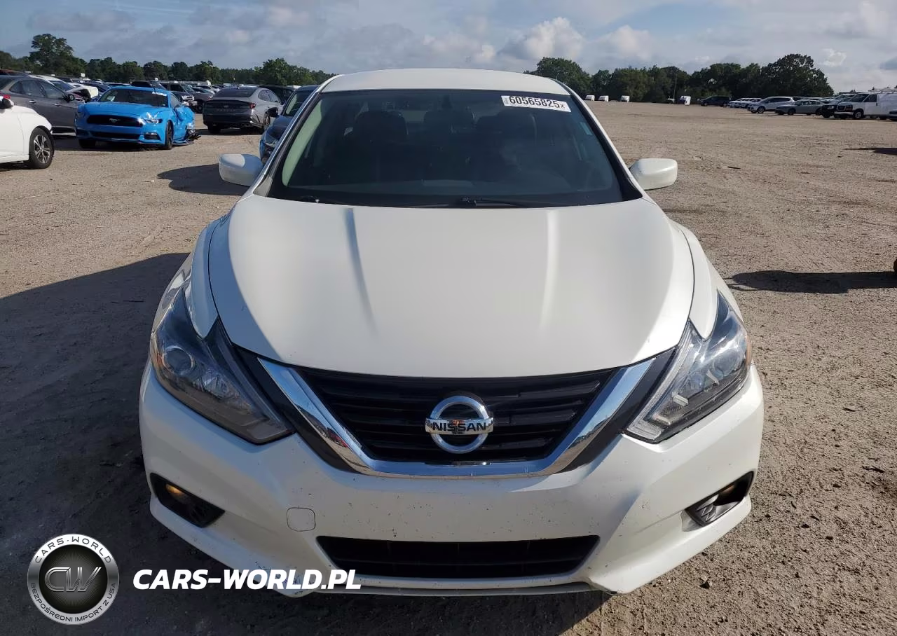 2018 Nissan Altima 2.5 VIN:1N4AL3AP0JC252412 - 5