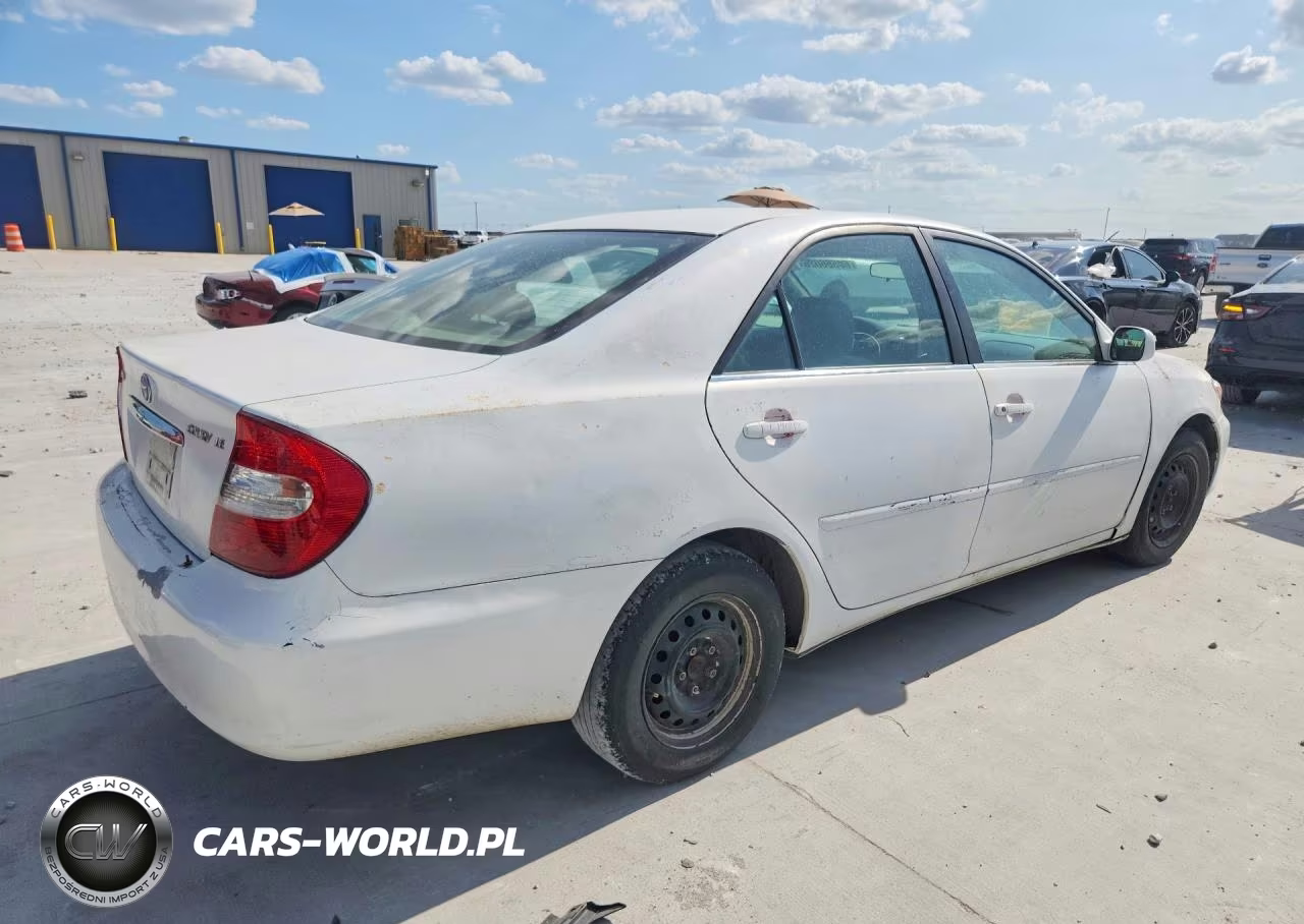 2004 Toyota Camry Le VIN:4T1BE32K24U348659 - 3