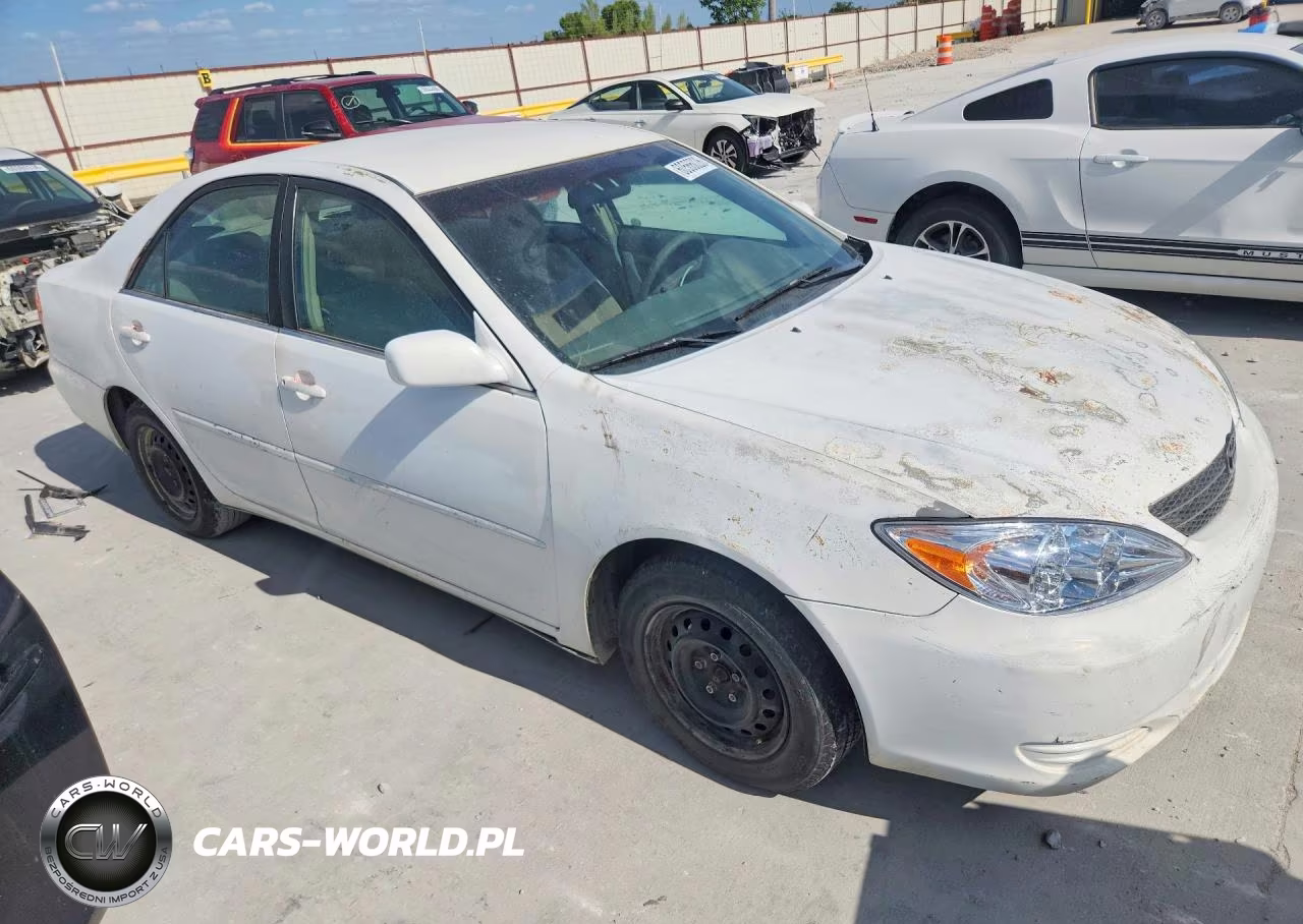 2004 Toyota Camry Le VIN:4T1BE32K24U348659 - 4