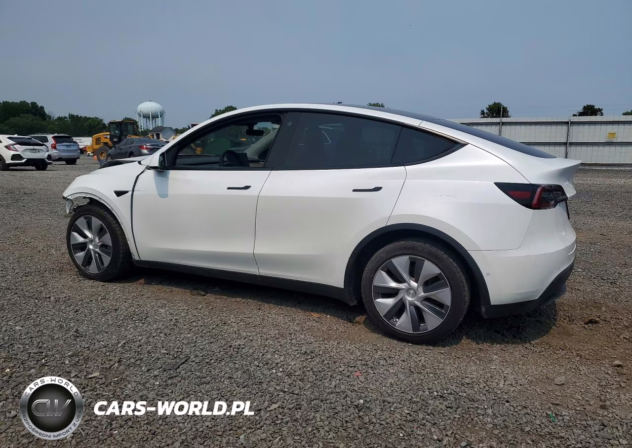 2022 Tesla Model Y VIN:7SAYGDEE8NA011878 - 2