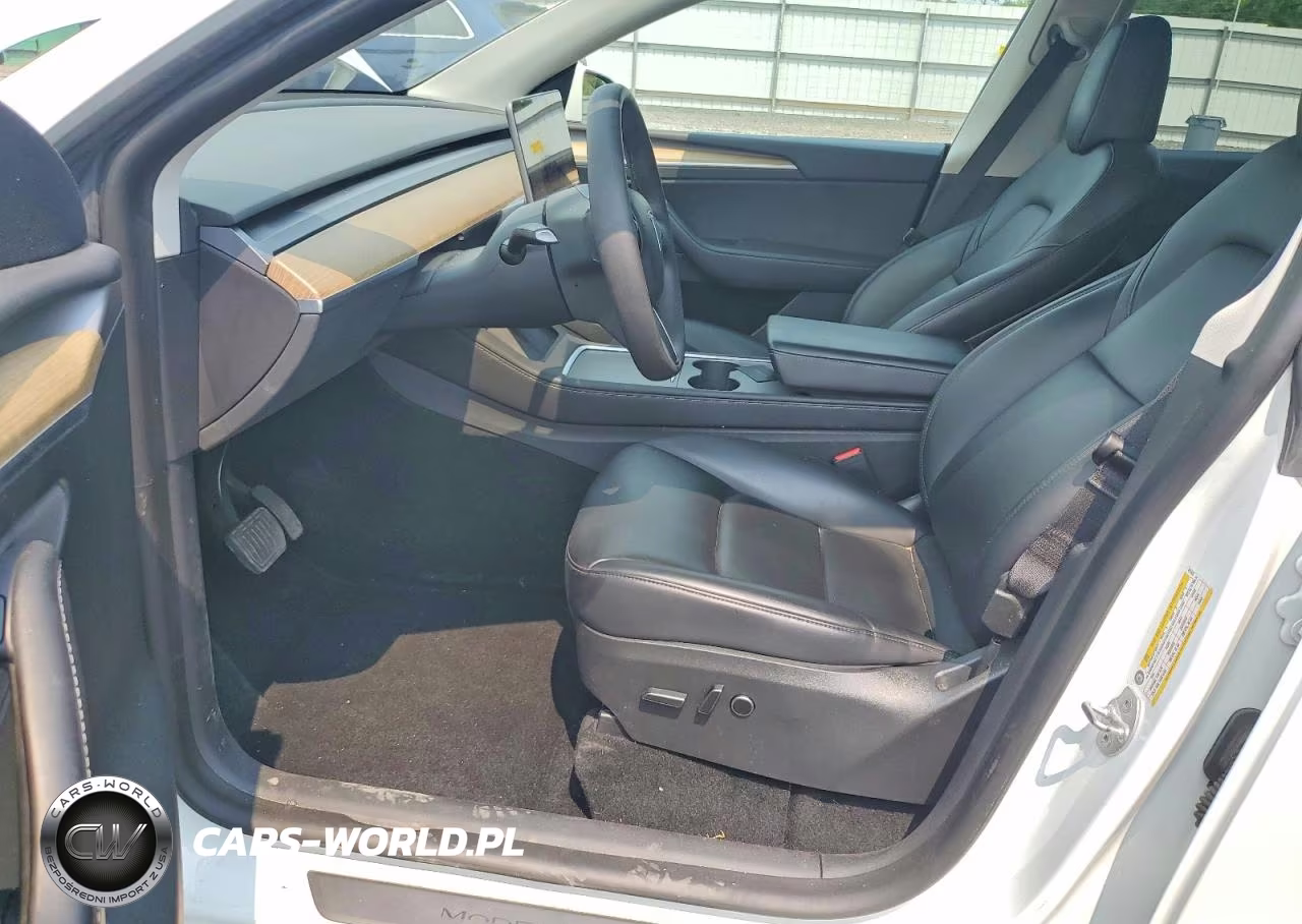 2022 Tesla Model Y VIN:7SAYGDEE8NA011878 - 7