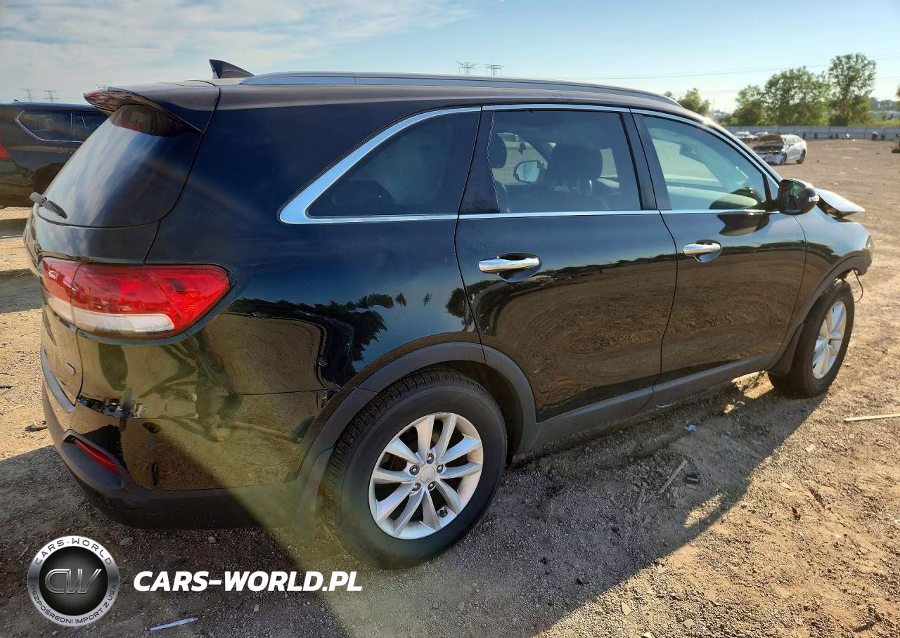 2018 Kia Sorento Lx VIN:5XYPG4A33JG357307 - 3