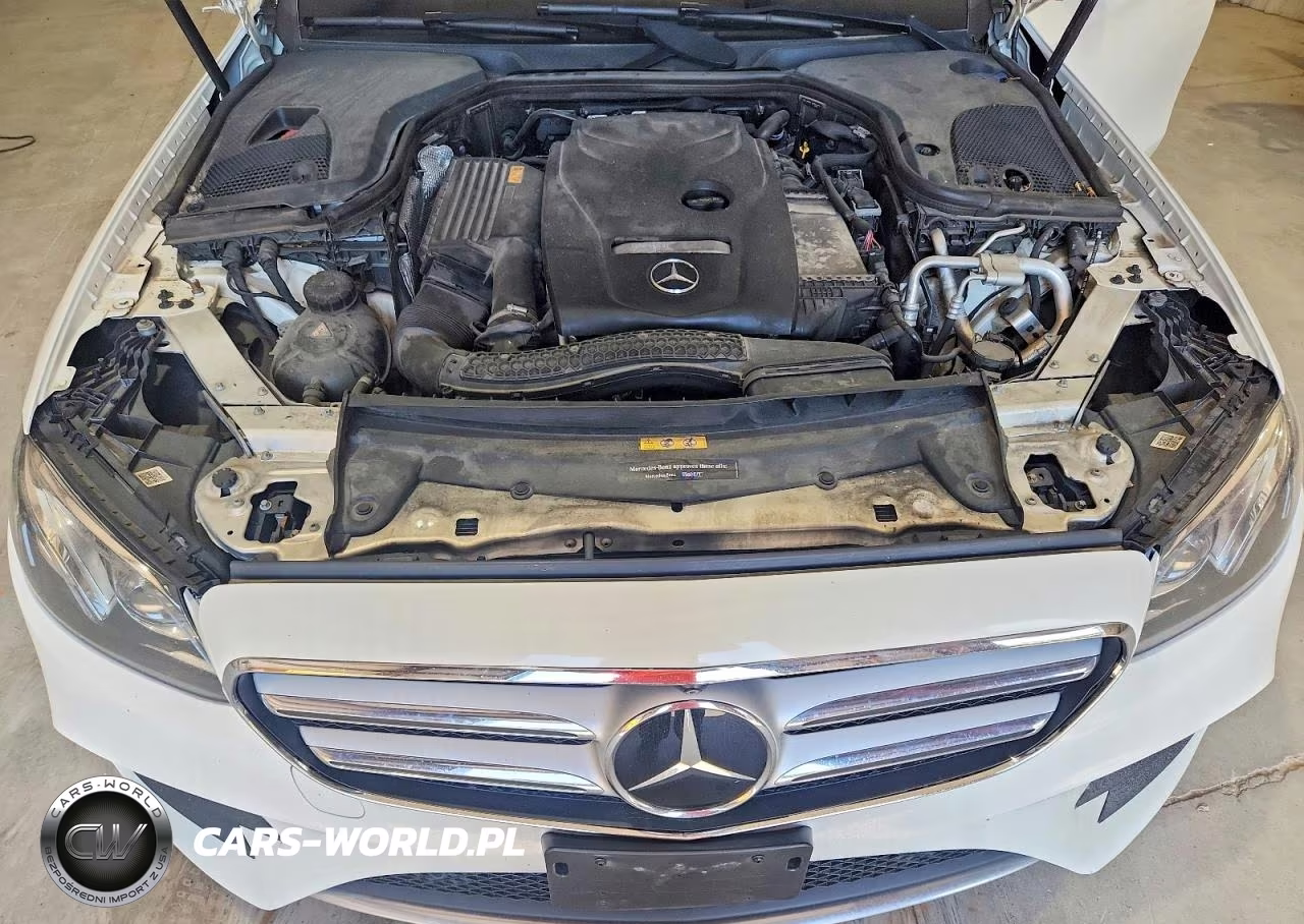 2018 Mercedes-Benz E 300 4Matic VIN:WDDZF4KB8JA335374 - 11