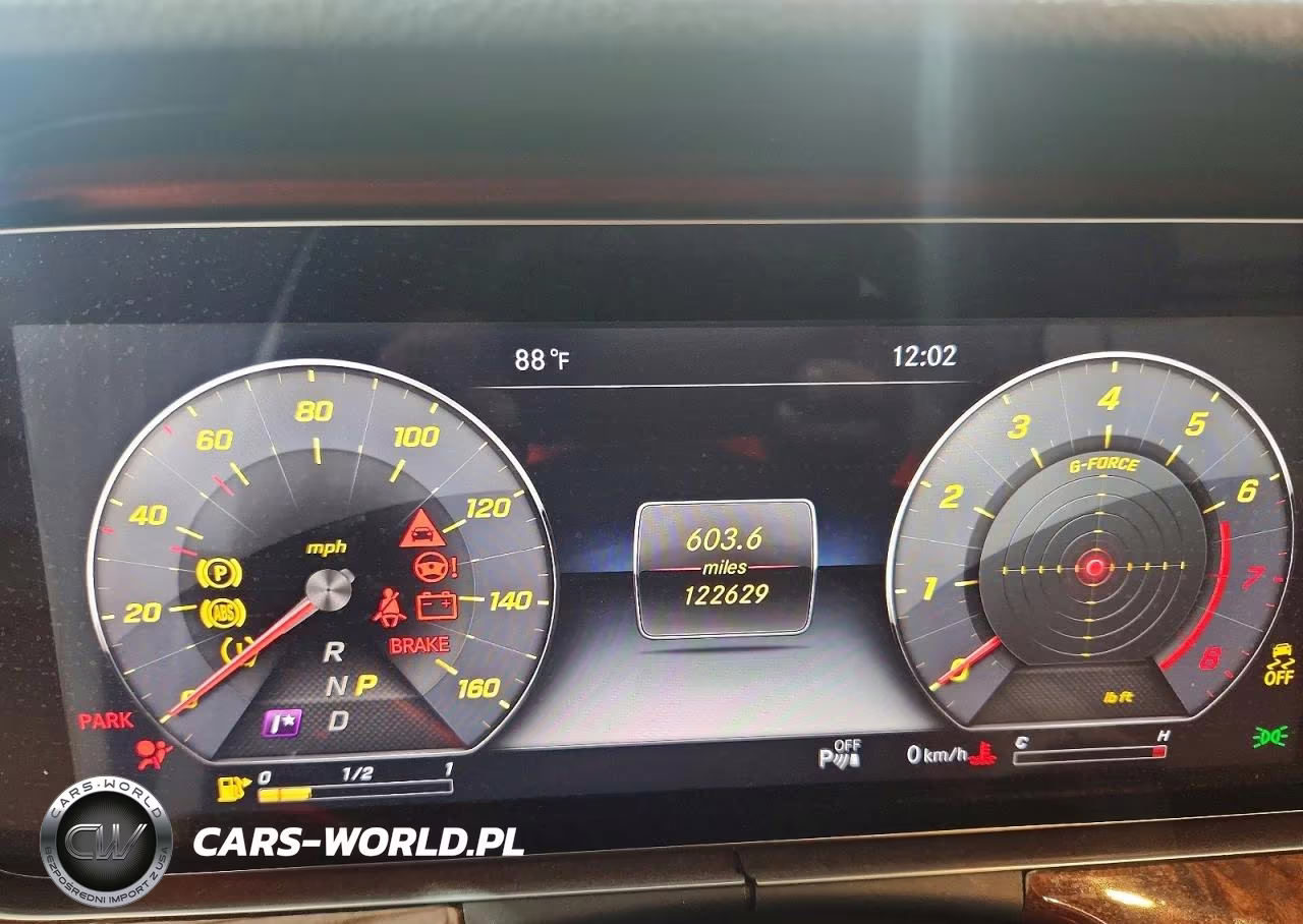2018 Mercedes-Benz E 300 4Matic VIN:WDDZF4KB8JA335374 - 9