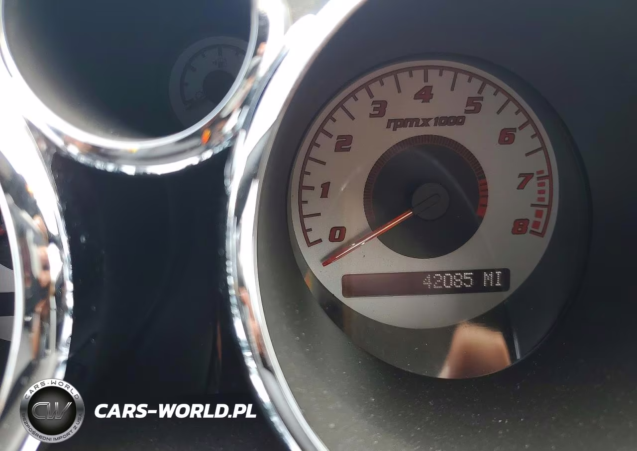 2006 Pontiac Solstice VIN:1G2MB33BX6Y000127 - 9