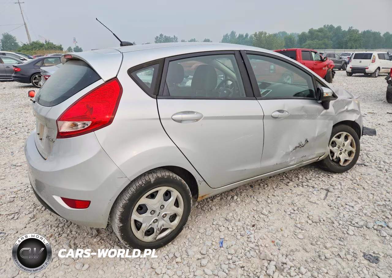 2013 Ford Fiesta Se VIN:3FADP4EJ9DM103450 - 3