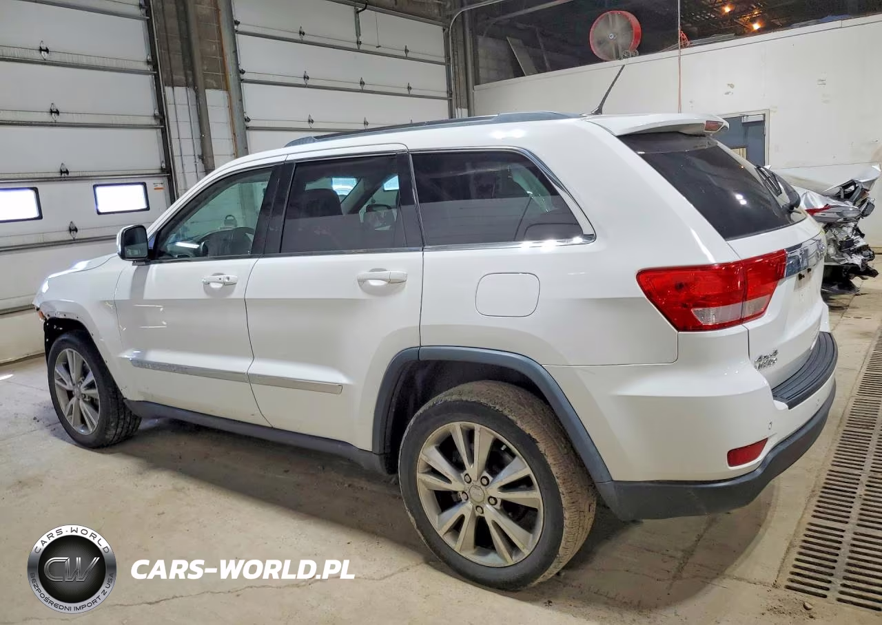 2013 Jeep Grand Cherokee Laredo VIN:1C4RJFAGXDC549115 - 2