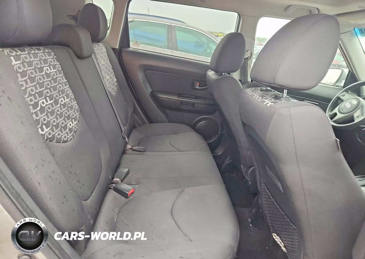 2011 Kia Soul + VIN:KNDJT2A25B7720024 - 10