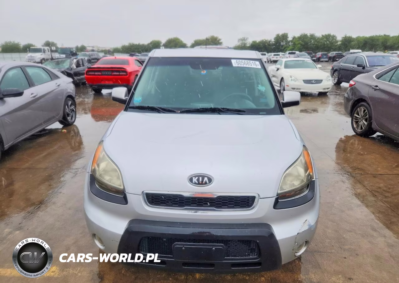 2011 Kia Soul + VIN:KNDJT2A25B7720024 - 5