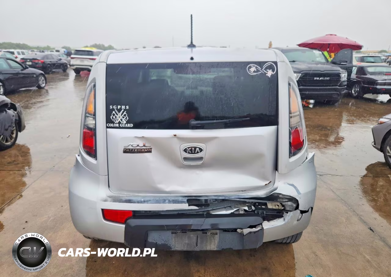 2011 Kia Soul + VIN:KNDJT2A25B7720024 - 6