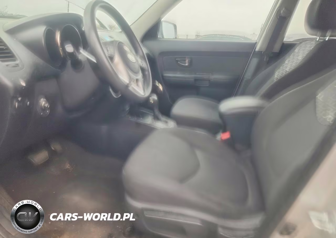 2011 Kia Soul + VIN:KNDJT2A25B7720024 - 7