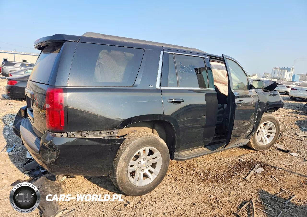 2018 Chevrolet Tahoe C1500 Lt VIN:1GNSCBKC0JR147183 - 3