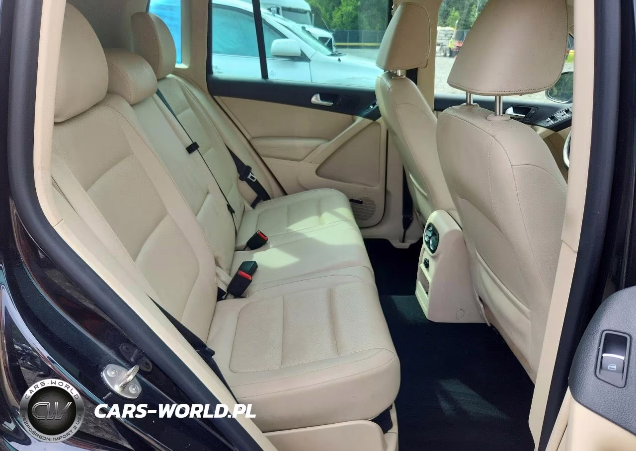 2014 Volkswagen Tiguan S VIN:WVGAV3AXXEW608871 - 10